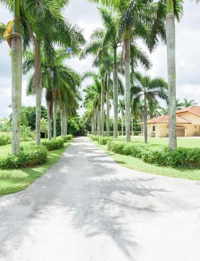 19701 SW 197th Ave, Miami, FL 33187 Photo
