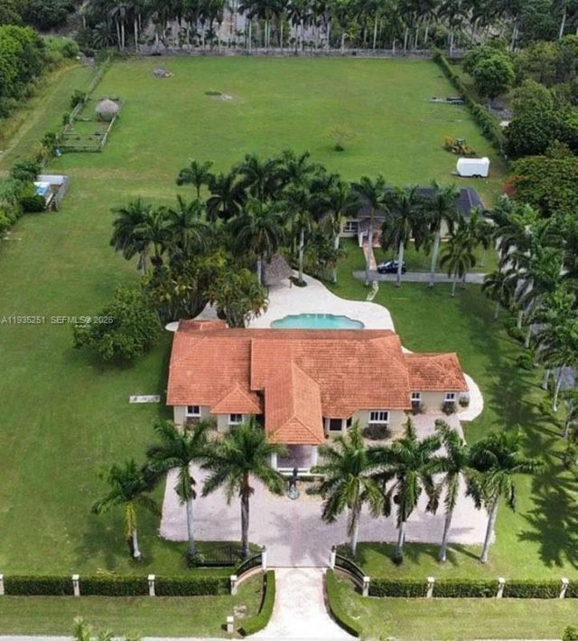 19701 SW 197th Ave, Miami, FL 33187 Photo