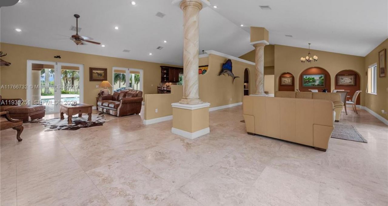 19701 SW 197th Ave , Miami, FL 33187 Photo