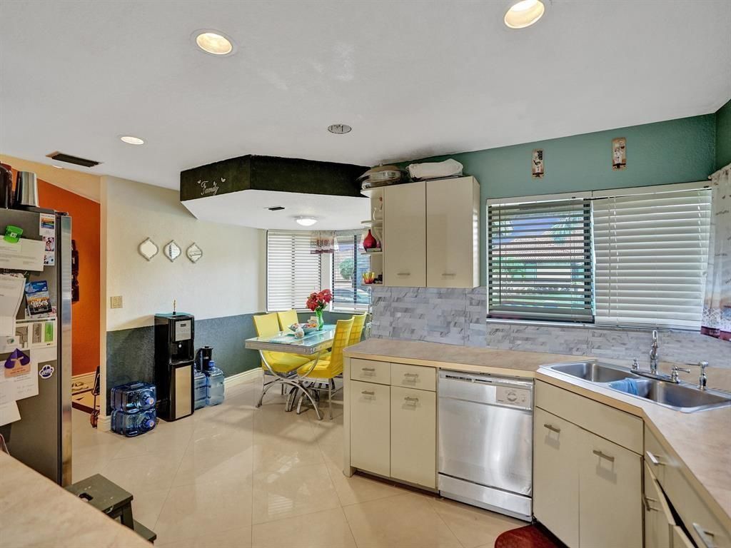 7380 NW 39th Street, Lauderhill, FL 33319 Photo