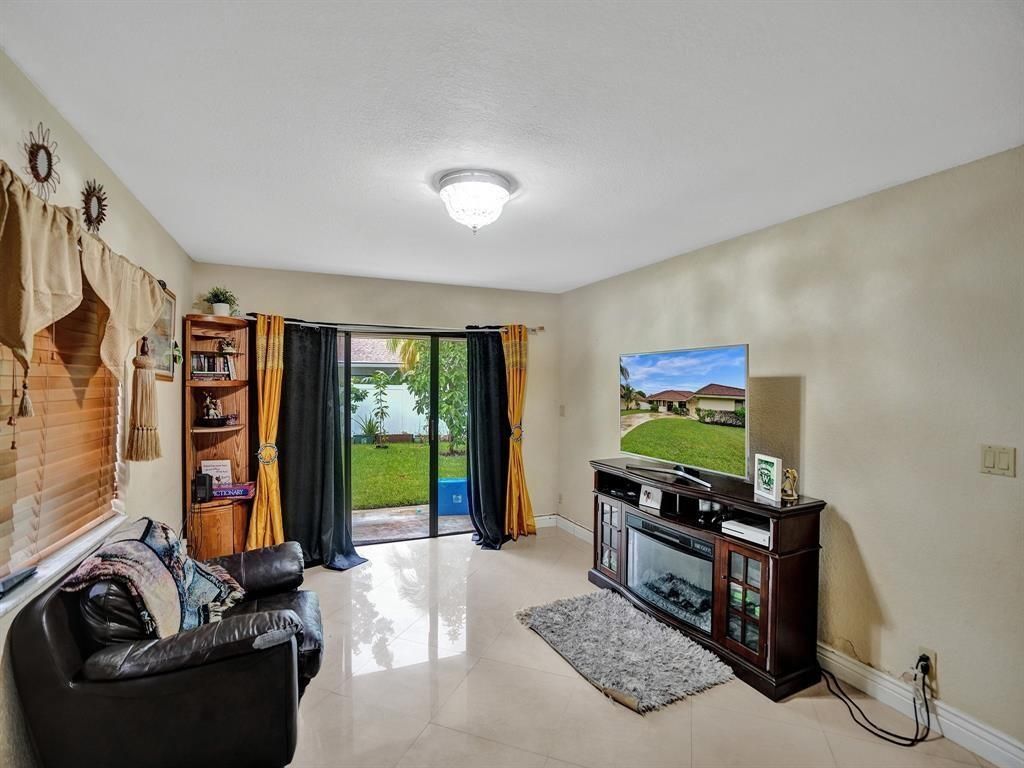 7380 NW 39th Street, Lauderhill, FL 33319 Photo