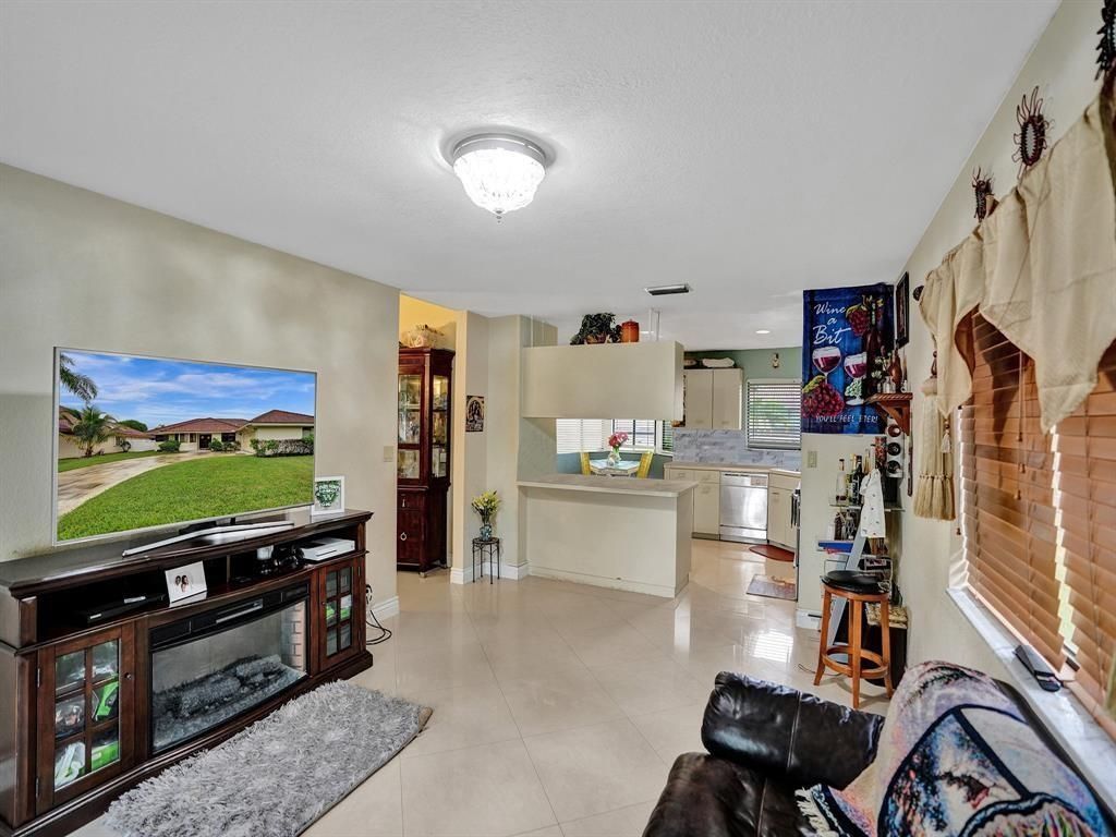 7380 NW 39th Street, Lauderhill, FL 33319 Photo