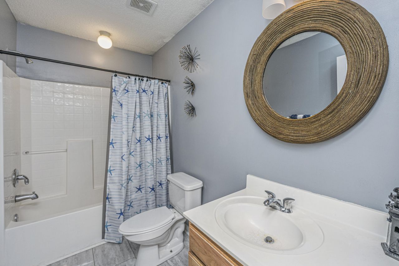 2010 Cripplecreek Drive Photo 16