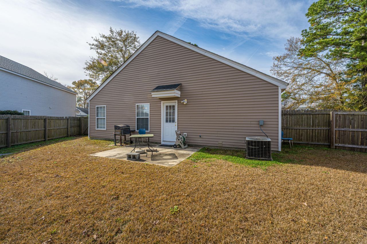 2010 Cripplecreek Drive Photo 18