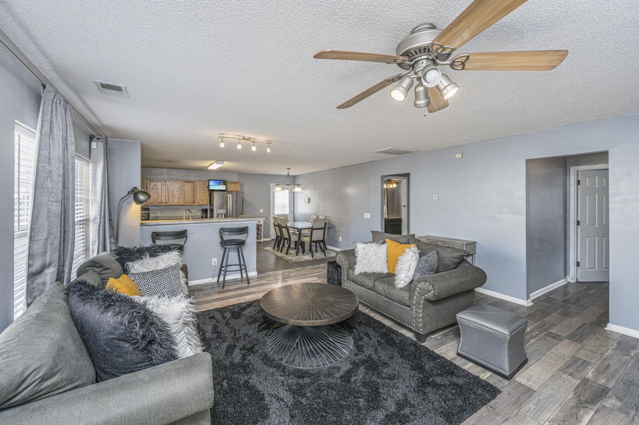 2010 Cripplecreek Drive Photo 22