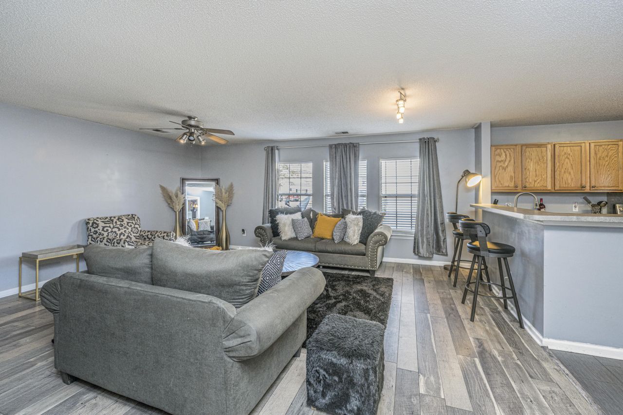 2010 Cripplecreek Drive Photo 24