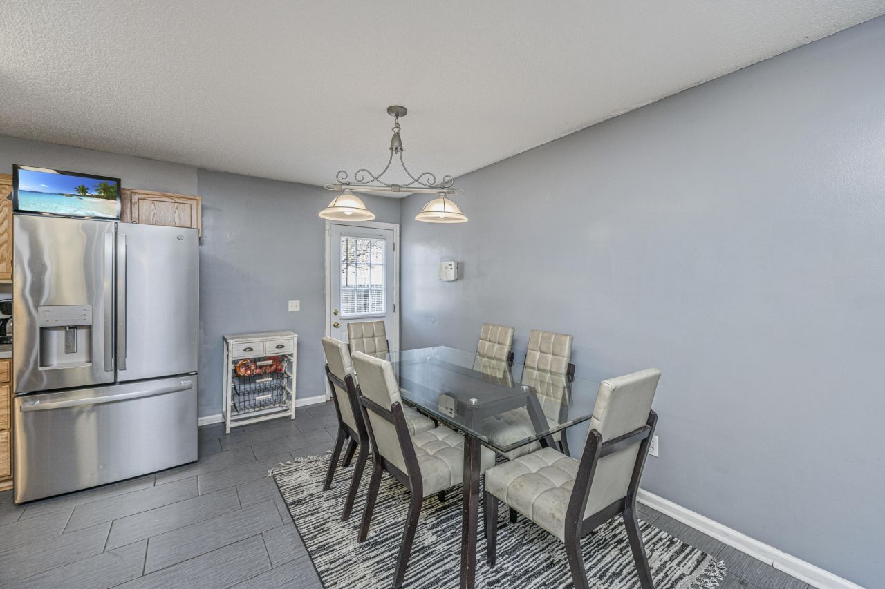 2010 Cripplecreek Drive Photo 27