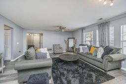 2010 Cripplecreek Drive photo 4