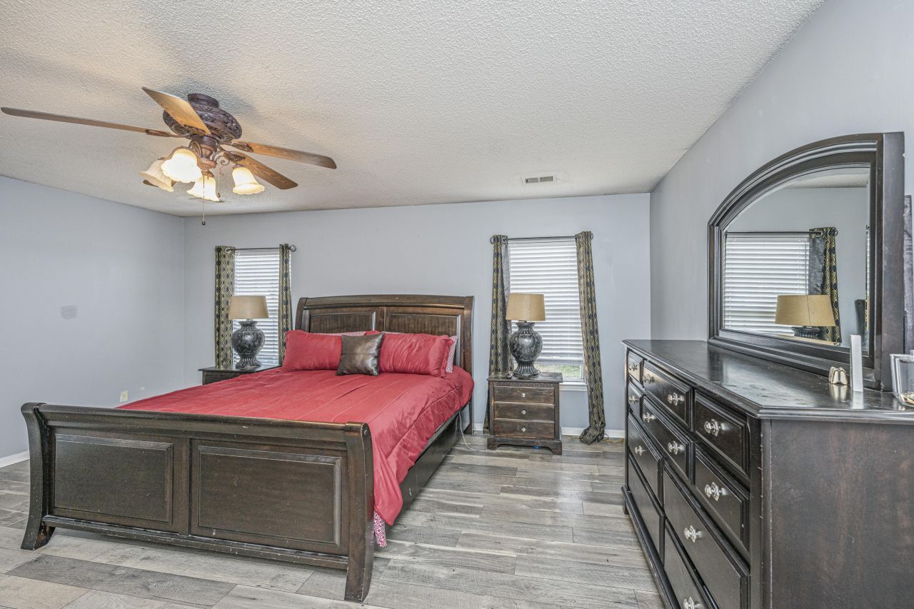 2010 Cripplecreek Drive Photo 7