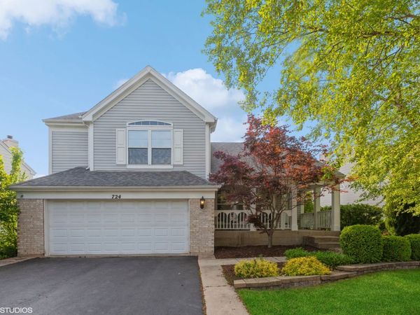 724 Wildflower Circle , Naperville, IL 60540