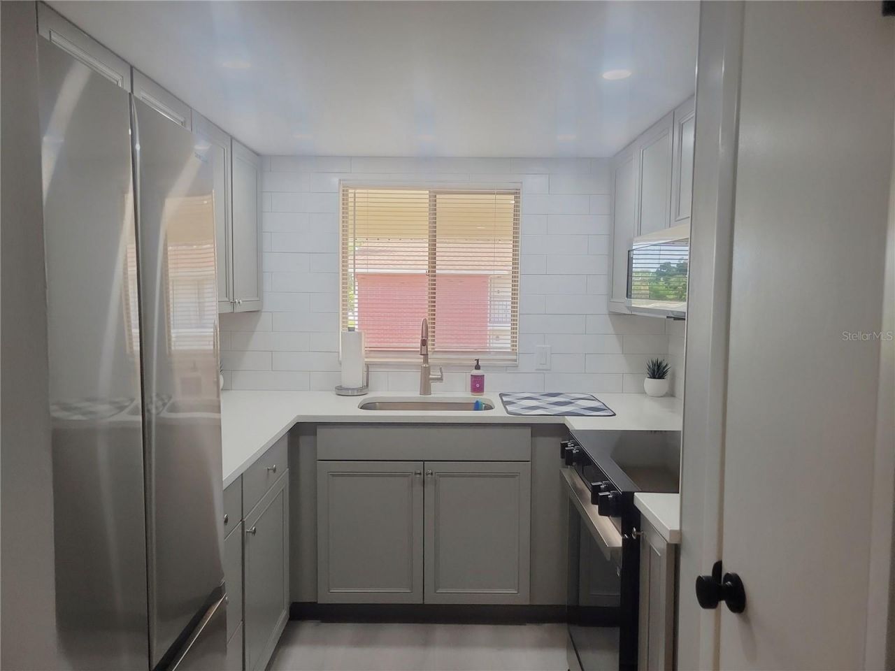 4580 Overlook Drive Ne, Unit 297, Saint Petersburg, FL 33703 Photo