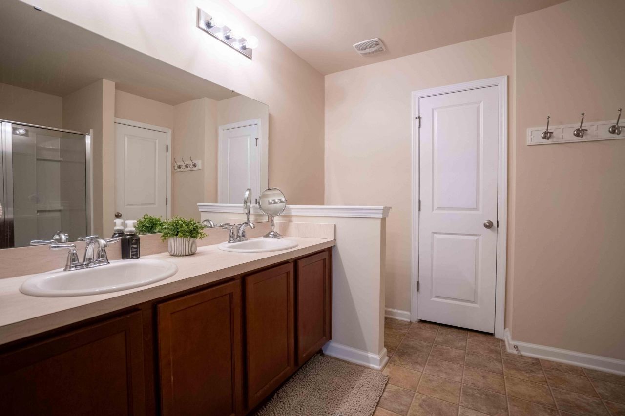 8754 Pasture Court Photo 12