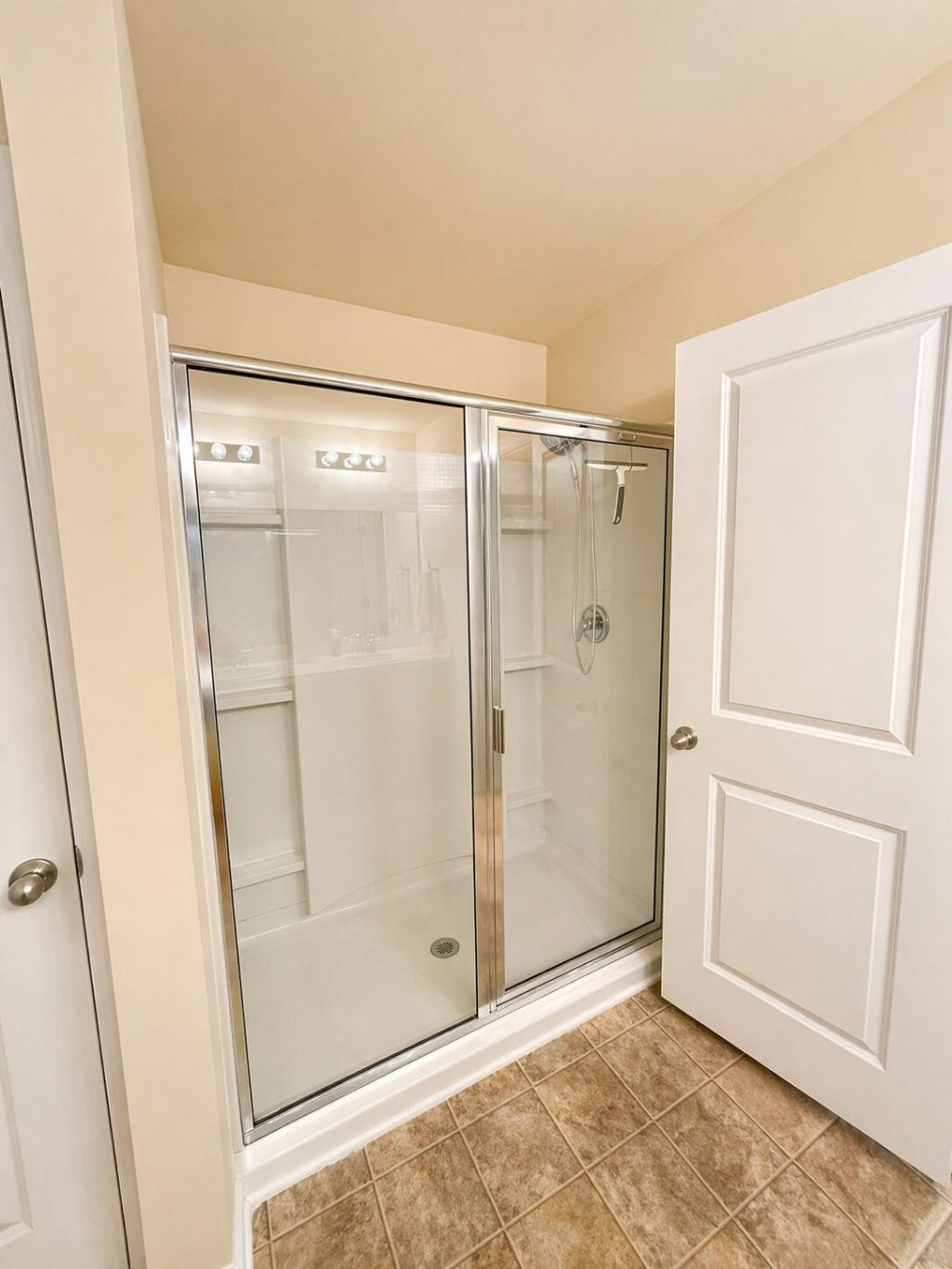 8754 Pasture Court Photo 14