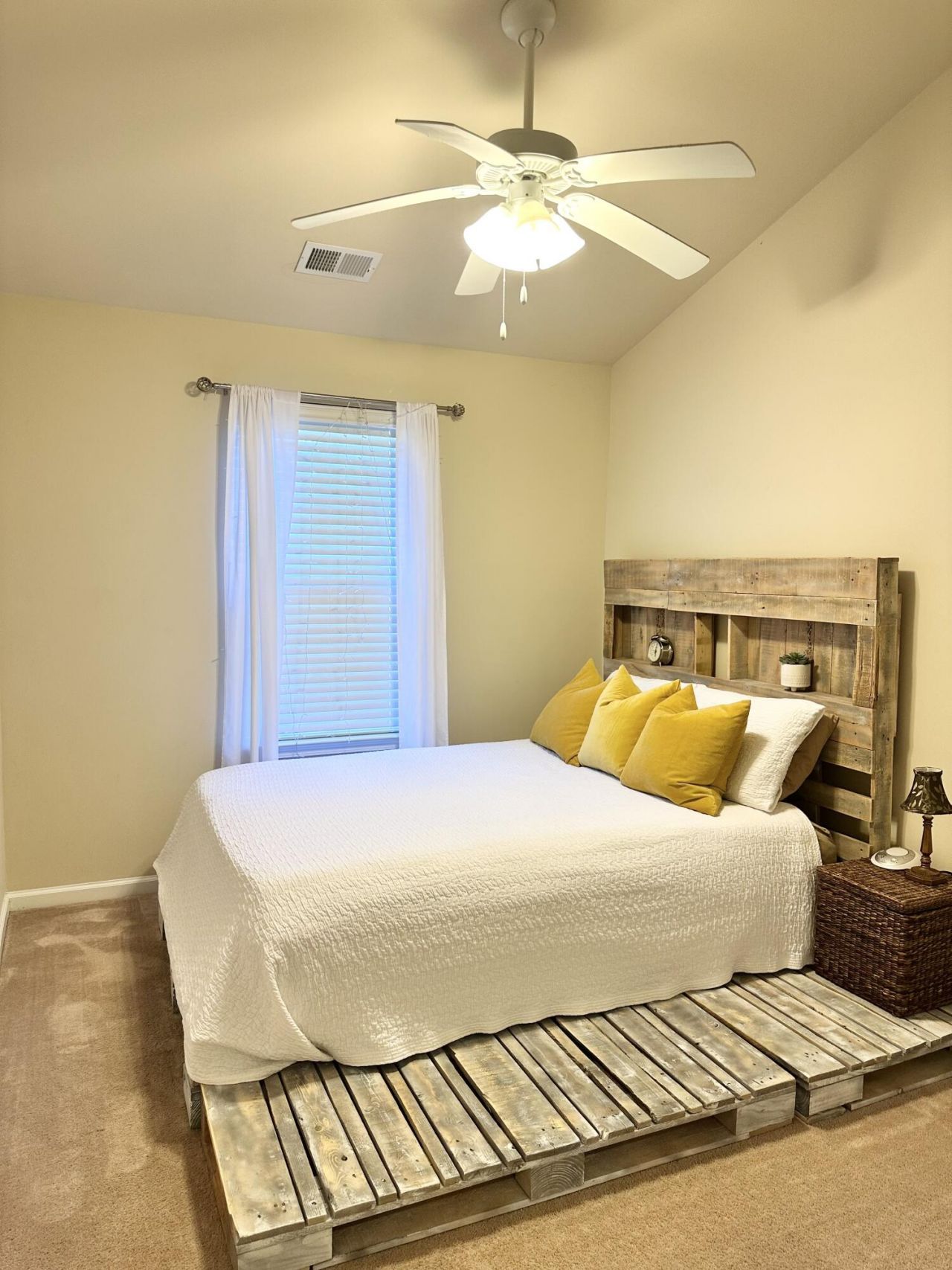 8754 Pasture Court Photo 15