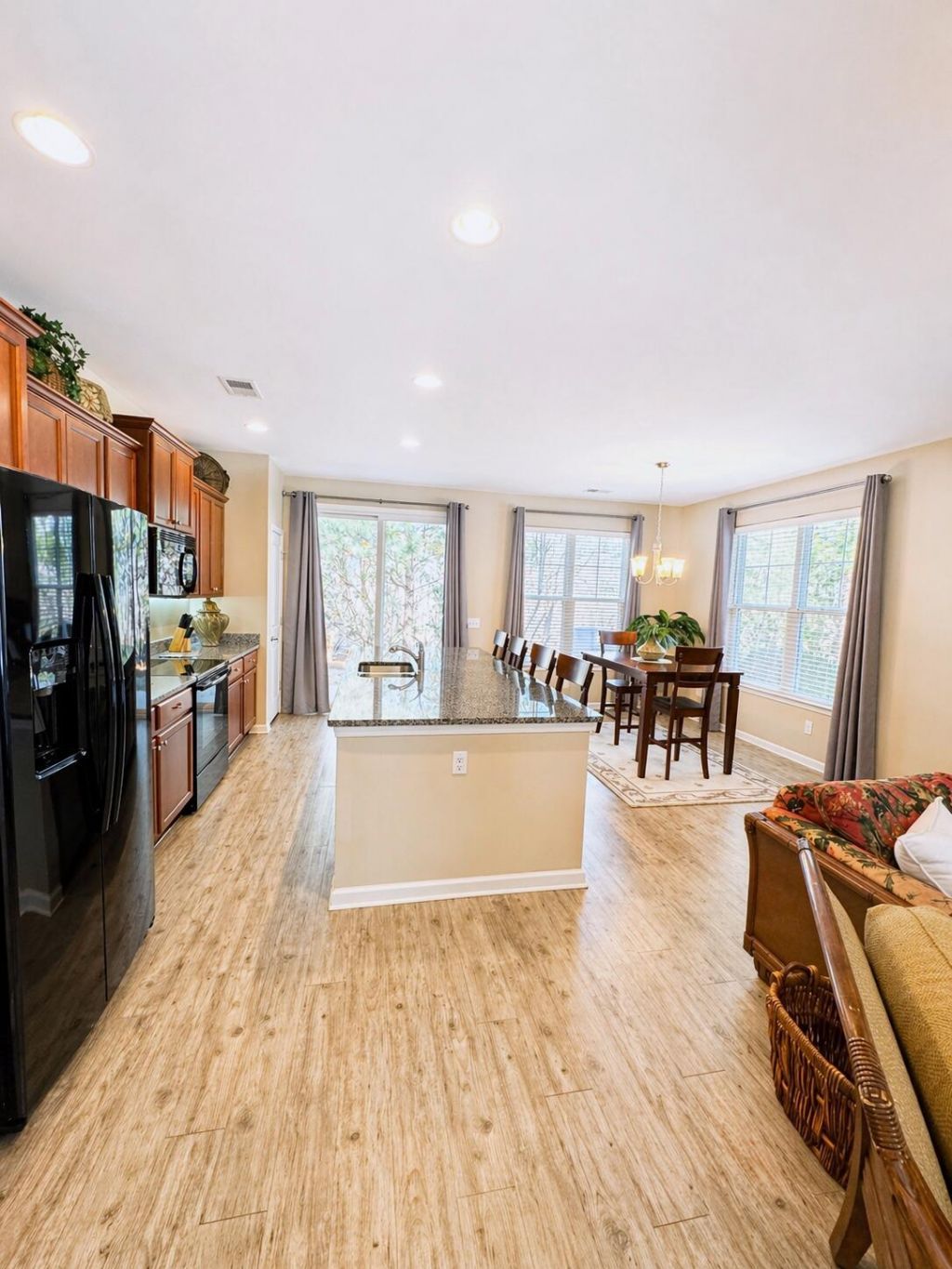 8754 Pasture Court Photo 7