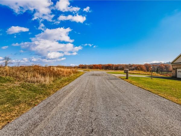 048 Oak Crest Drive, Stoystown, PA 15563