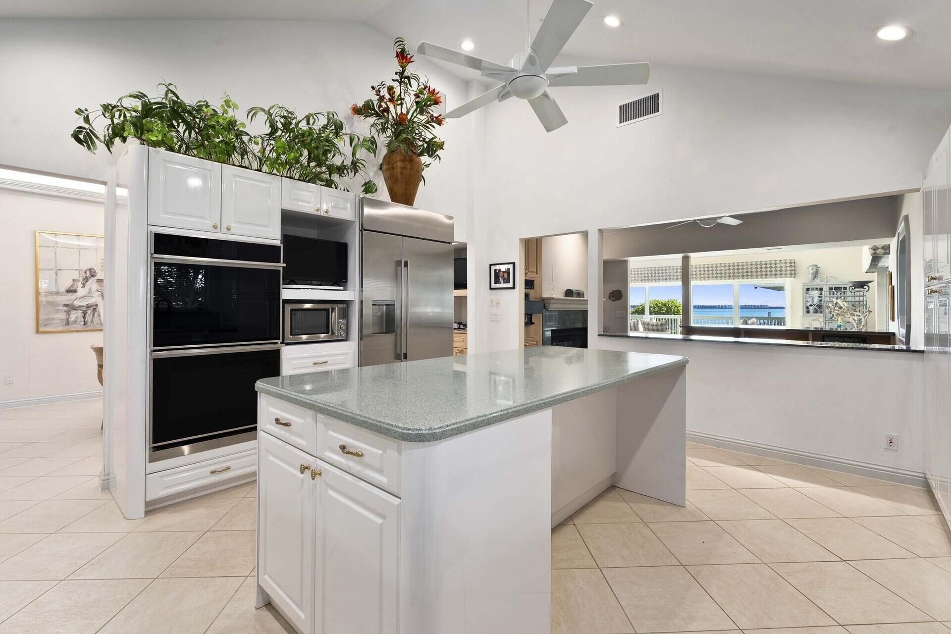 76 S Sewalls Point Road, Stuart, FL 34996 Photo