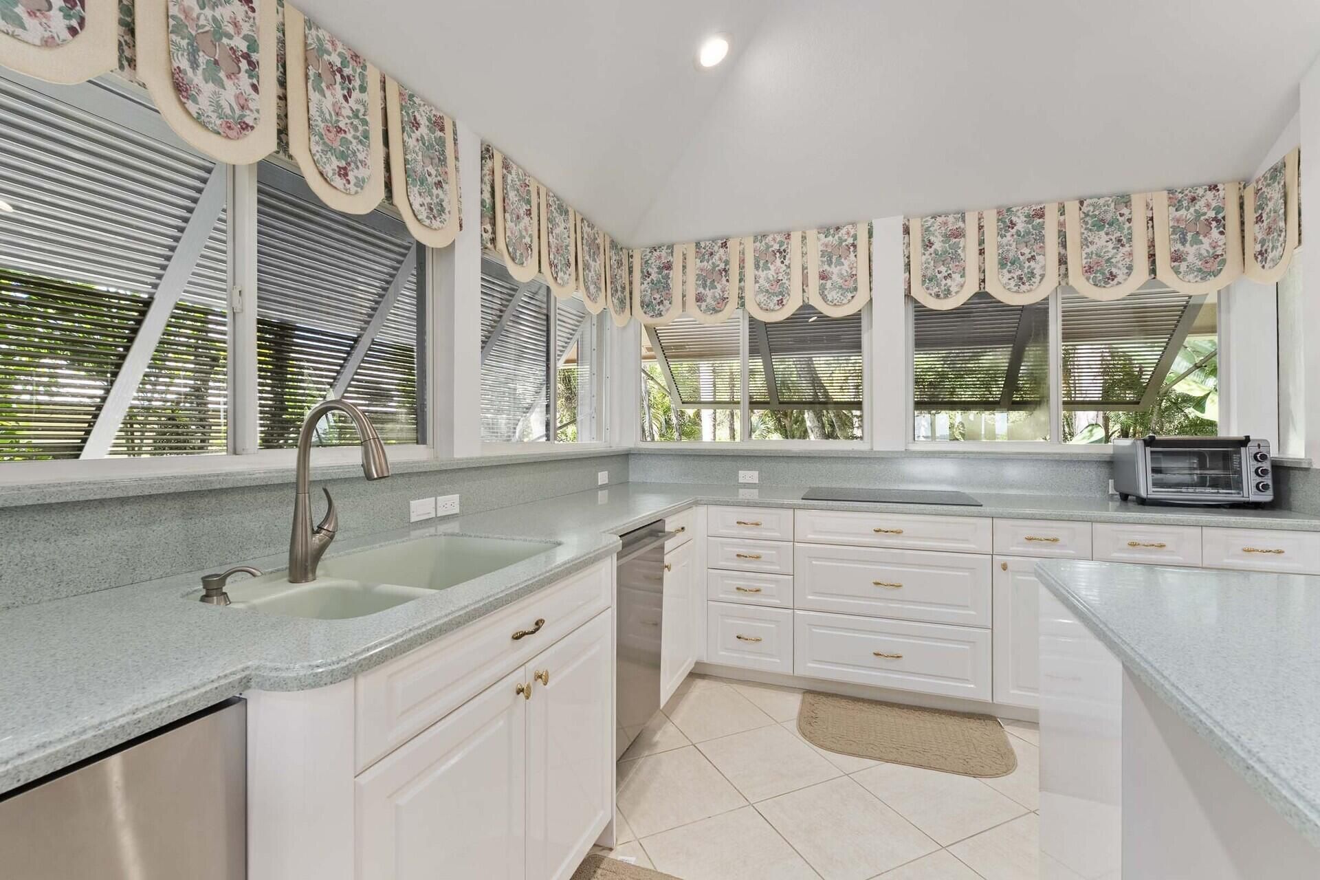 76 S Sewalls Point Road, Stuart, FL 34996 Photo