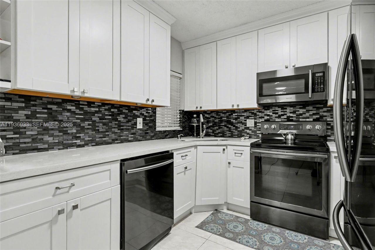 4534 S Carambola Cir S, Unit 27275, Coconut Creek, FL 33066 Photo