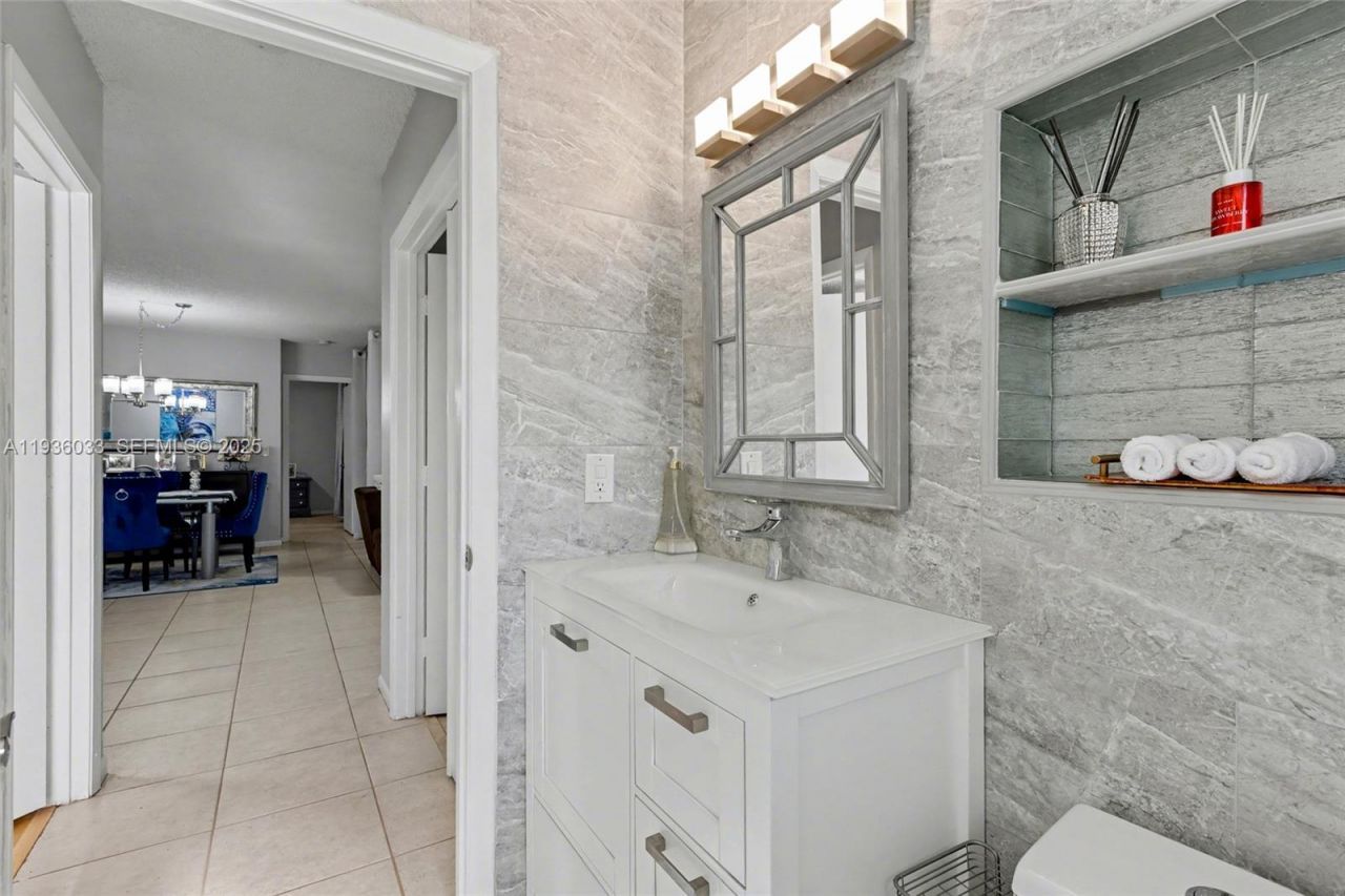 4534 S Carambola Cir S, Unit 27275, Coconut Creek, FL 33066 Photo