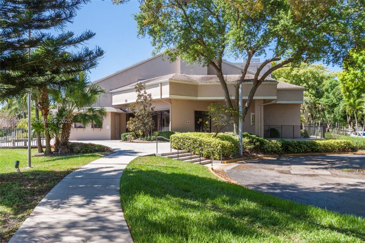 4534 S Carambola Cir S, Unit 27275, Coconut Creek, FL 33066 Photo