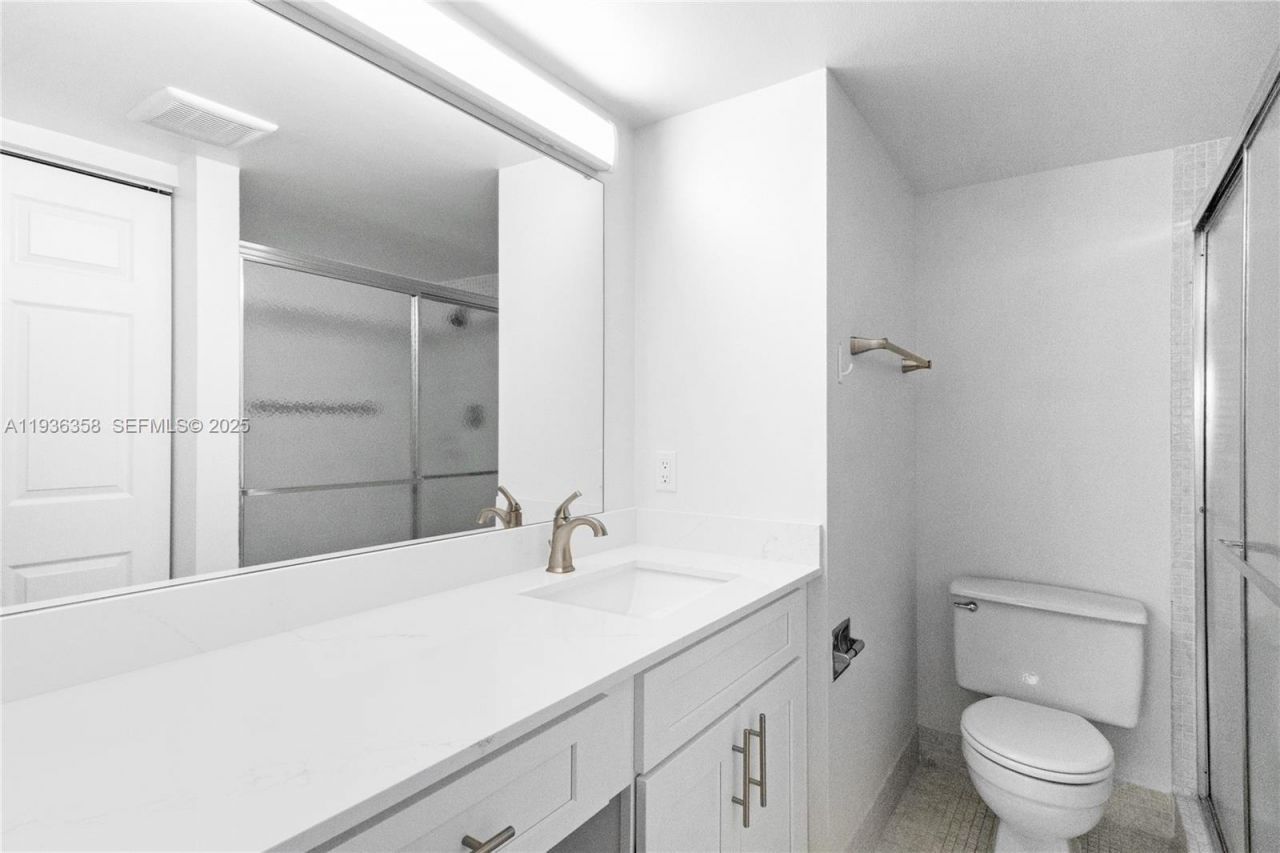 3030 Lincoln B, Unit 3030, Boca Raton, FL 33434 Photo