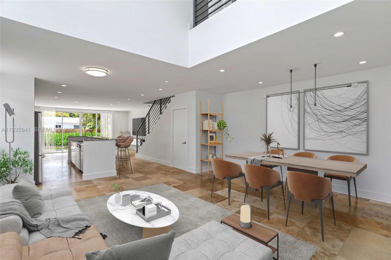 7004 NE 5th Ave , Miami, FL 33138 Photo