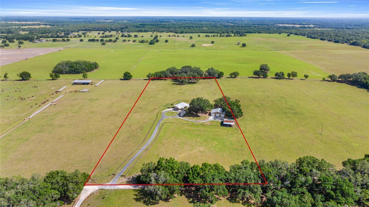 20551 SE 80th Street, Morriston, FL 32668 Photo
