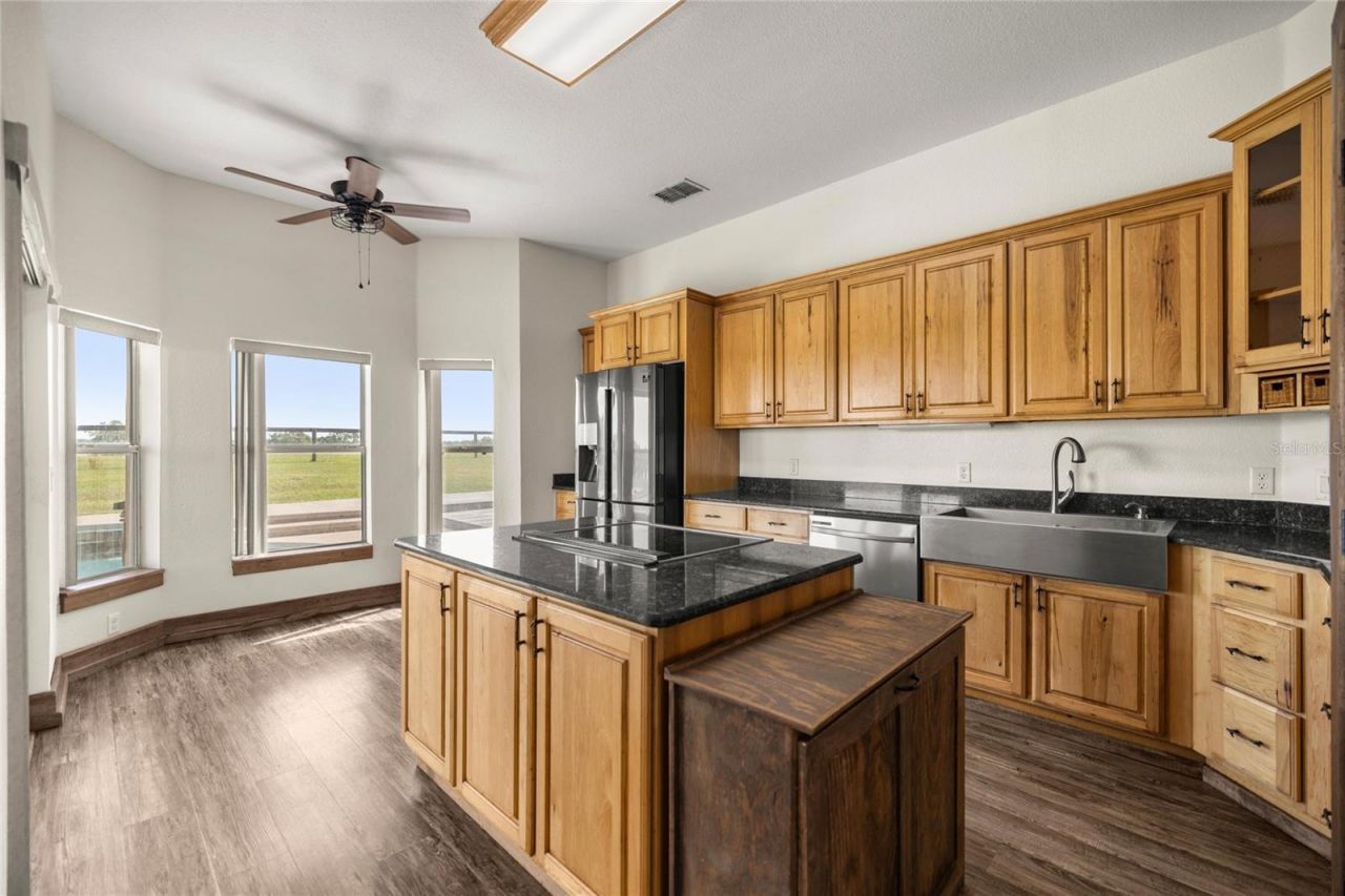 20551 SE 80th Street, Morriston, FL 32668 Photo