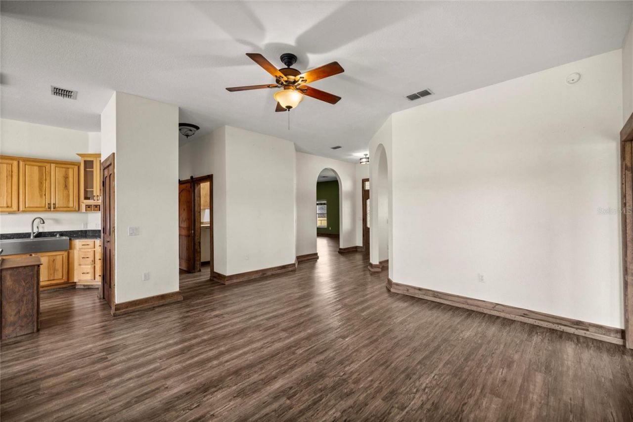20551 SE 80th Street, Morriston, FL 32668 Photo