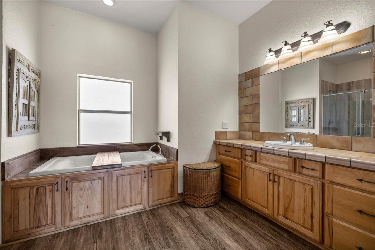 20551 SE 80th Street, Morriston, FL 32668 Photo