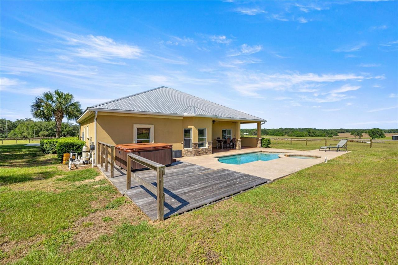 20551 SE 80th Street, Morriston, FL 32668 Photo