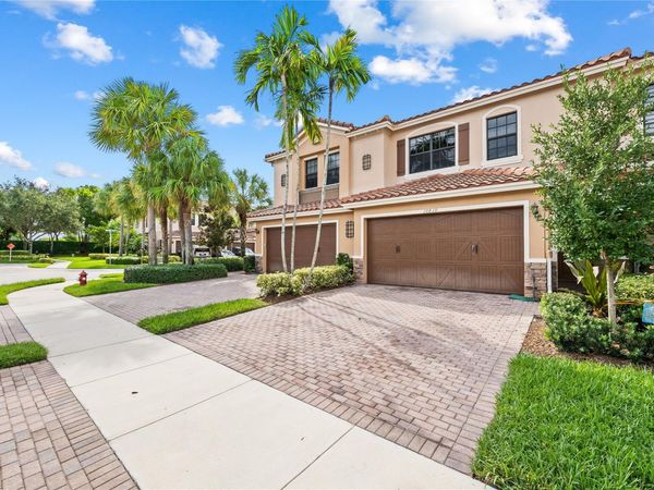 10810 NW 74TH DR, Parkland, FL 33076