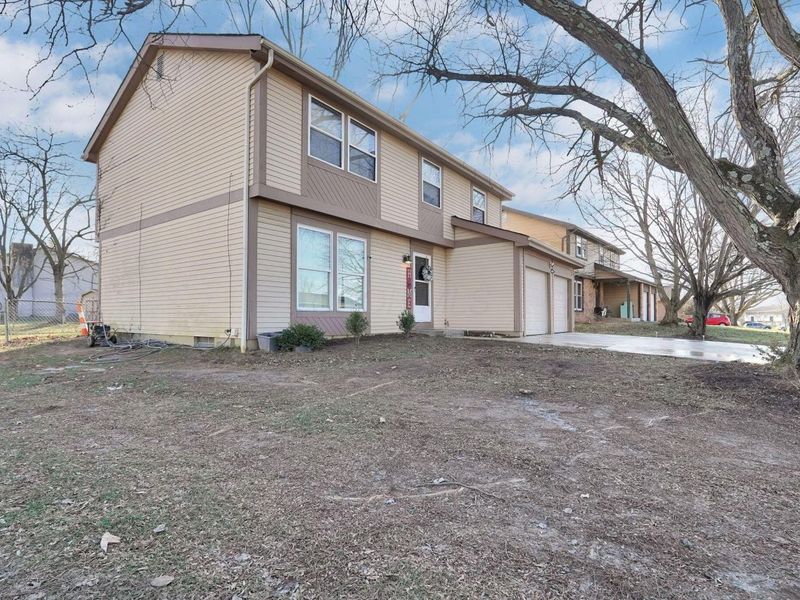 2102 Lynbridge Drive, Reynoldsburg, OH 43068 Photo 4