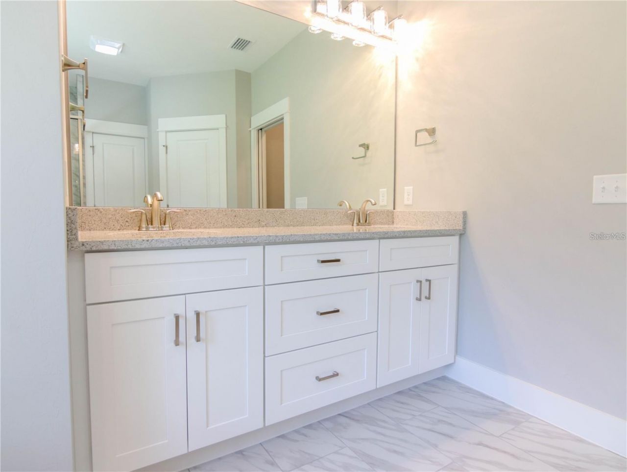 137 SW Cadence Glen, Lake City, FL 32024 Photo
