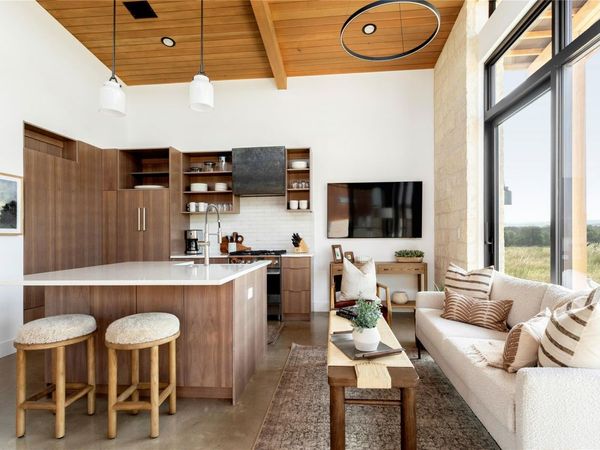 9361 W Us Highway 290, Unit 4, Hye, TX 78635