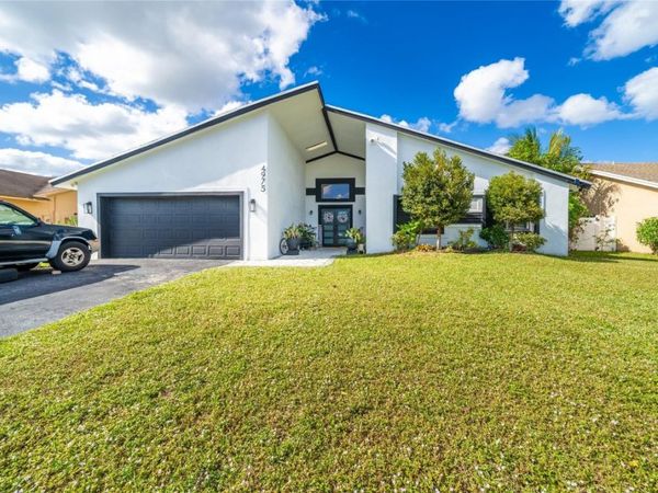 4975 NW 82nd Ter, Lauderhill, FL 33351