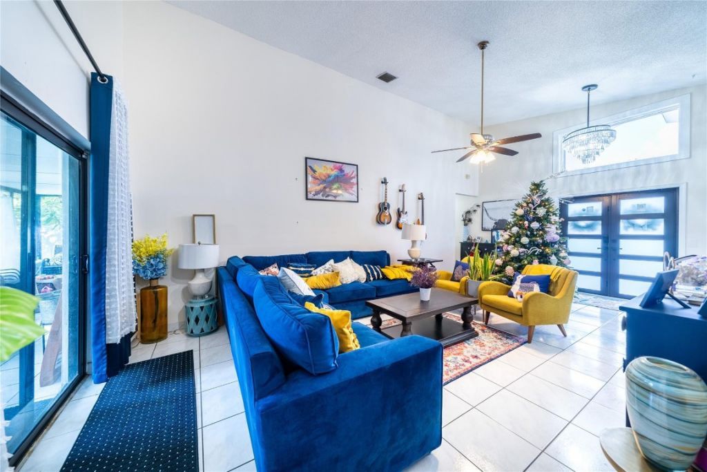 4975 NW 82nd Ter, Lauderhill, FL 33351 Photo