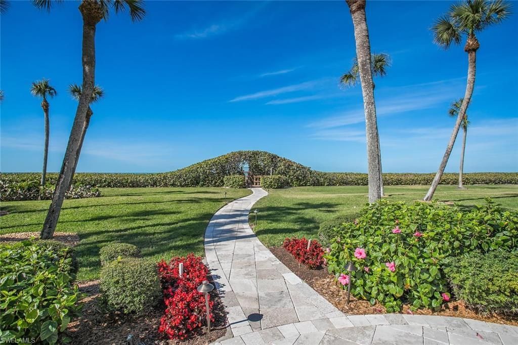 10851 Gulf Shore Dr, Unit 402, Naples, FL 34108 Photo