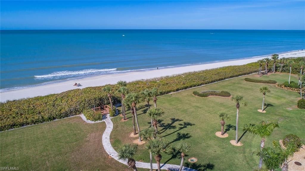10851 Gulf Shore Dr, Unit 402, Naples, FL 34108 Photo