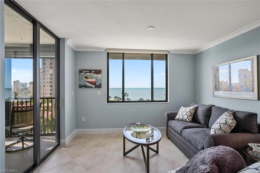 10851 Gulf Shore Dr, Unit 402, Naples, FL 34108 Photo