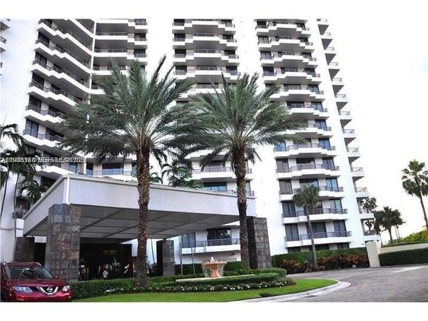3300 NE 191st St, Unit 518, Aventura, FL 33180