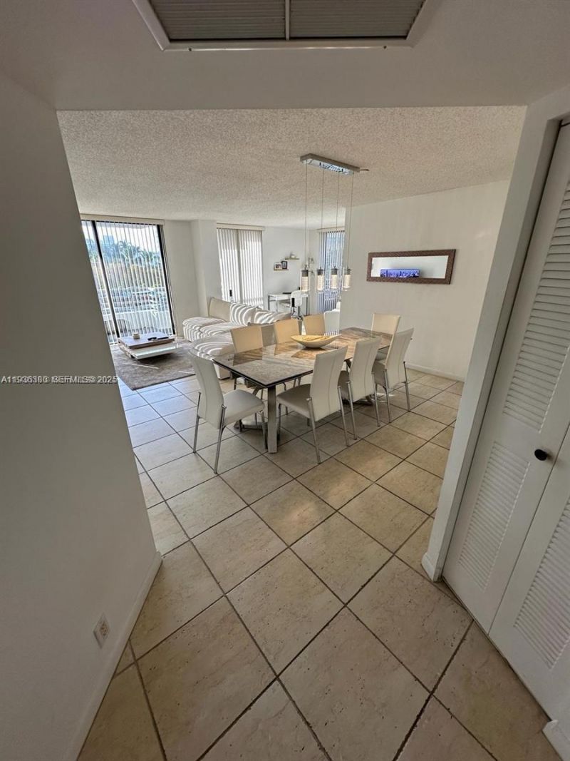 3300 NE 191st St, Unit 518, Aventura, FL 33180 Photo