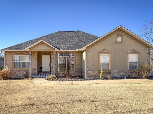 1220 W Holt Avenue, Harrison, AR 72601