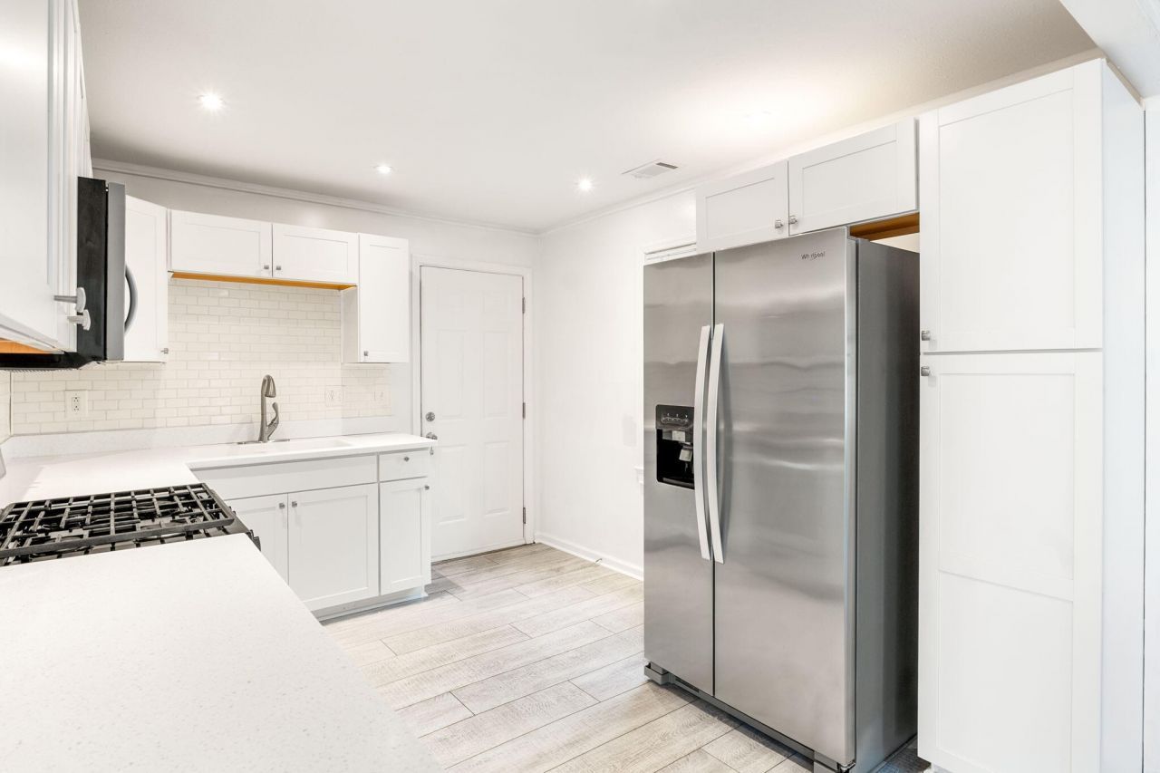 316 Anne Street Photo 12