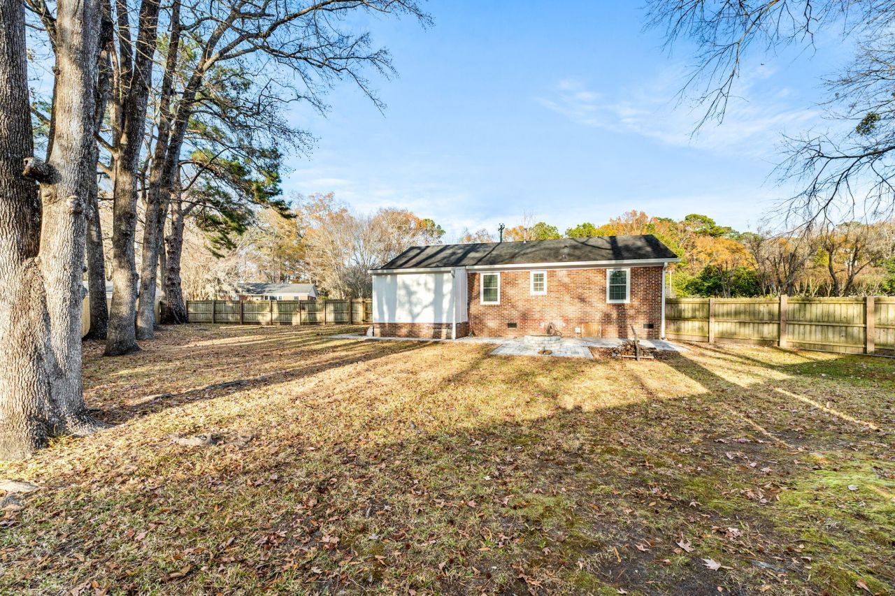 316 Anne Street Photo 27