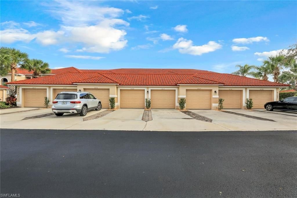 2790 Cypress Trace Cir, Unit 2228, Naples, FL 34119 Photo