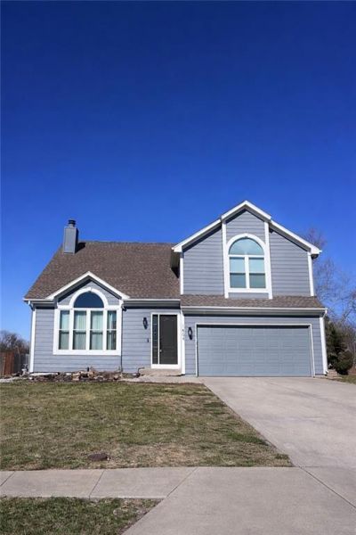 1604 SE 11th St Street, Lees Summit, MO 64081 Main Photo