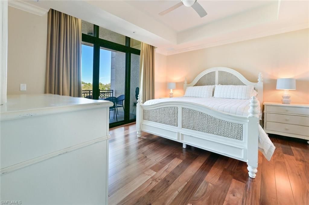 9115 Strada Pl, Unit 5211, Naples, FL 34108 Photo