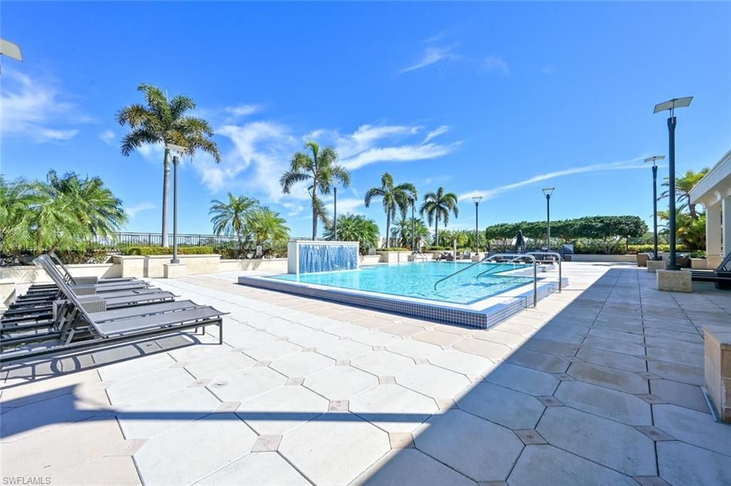 9115 Strada Pl, Unit 5211, Naples, FL 34108 Photo